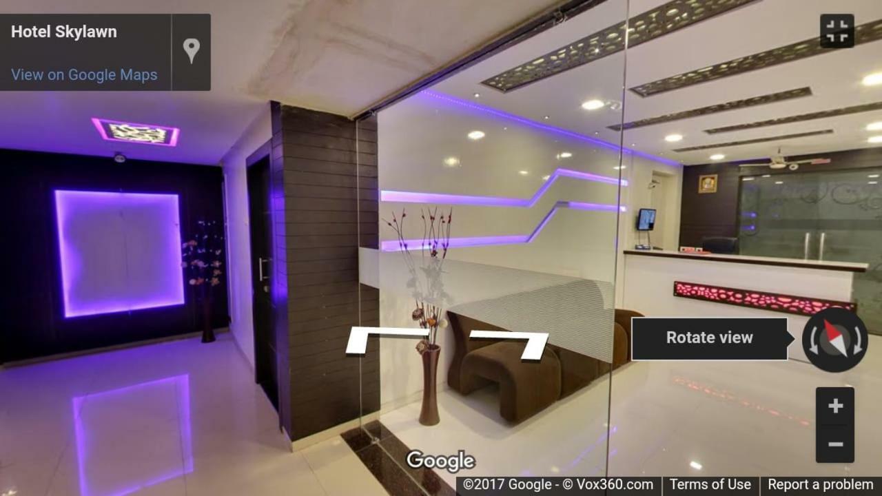 Skylawn Hotel สุรัต ภายนอก รูปภาพ
